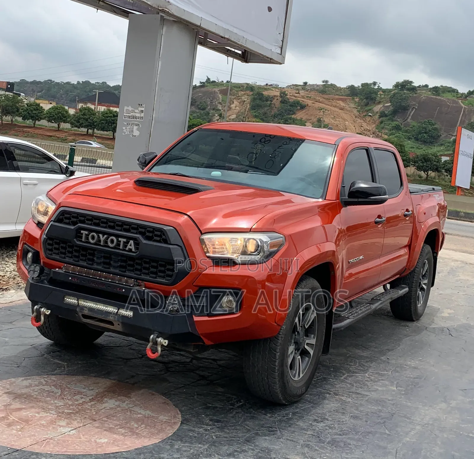 Toyota Tacoma 2017 Orange