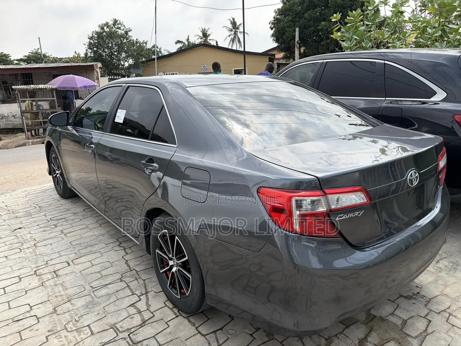 Toyota Camry LE 4dr Sedan (2.5L 4cyl 6A) 2014 Gray