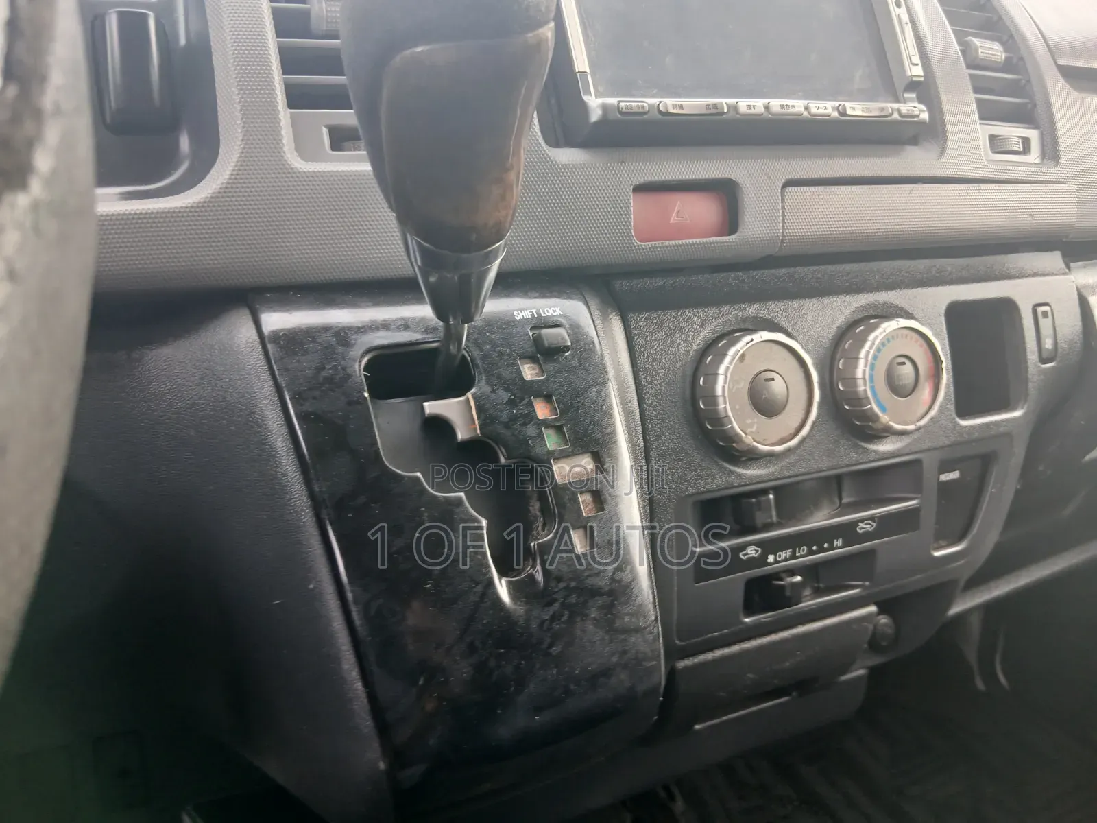 Toyota HiAce 2010 White