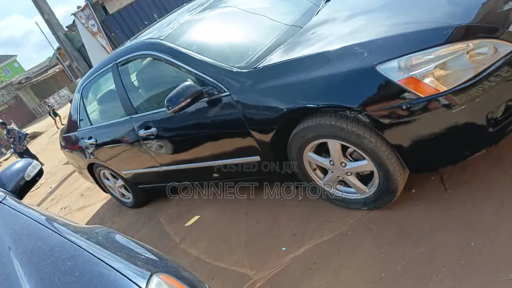 Honda Accord 2005 Black