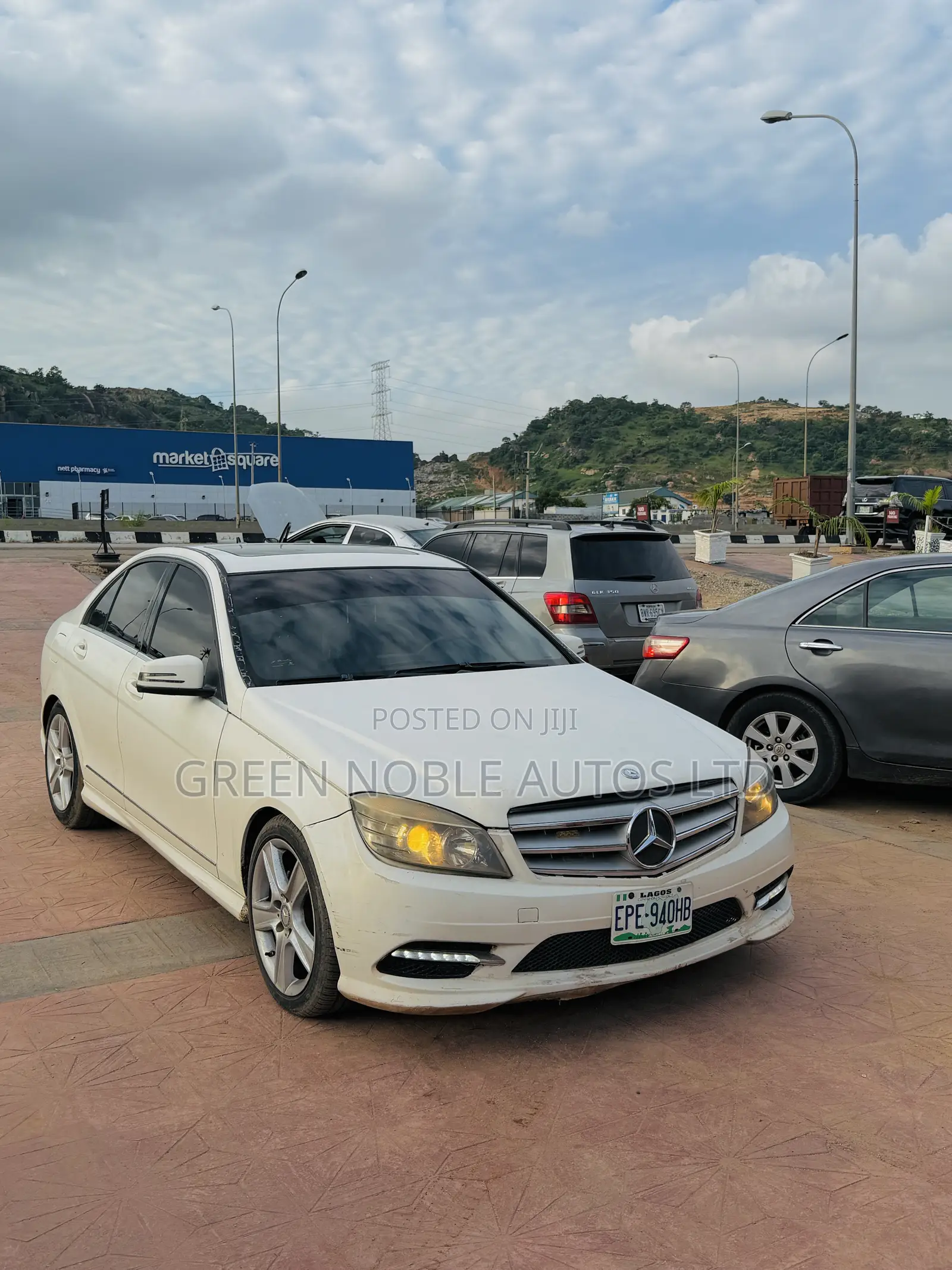 Mercedes-Benz C300 2011 White