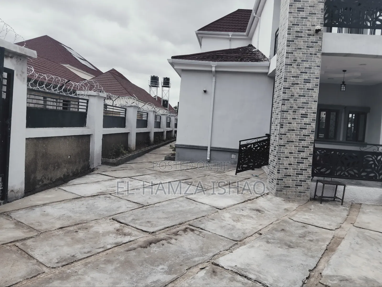 1bdrm Apartment in Military Zone, Lugbe District for rent