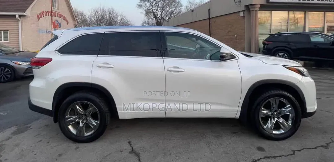 Toyota Highlander Limited 4x4 V6 (3.5L 6cyl 8A) 2018 White