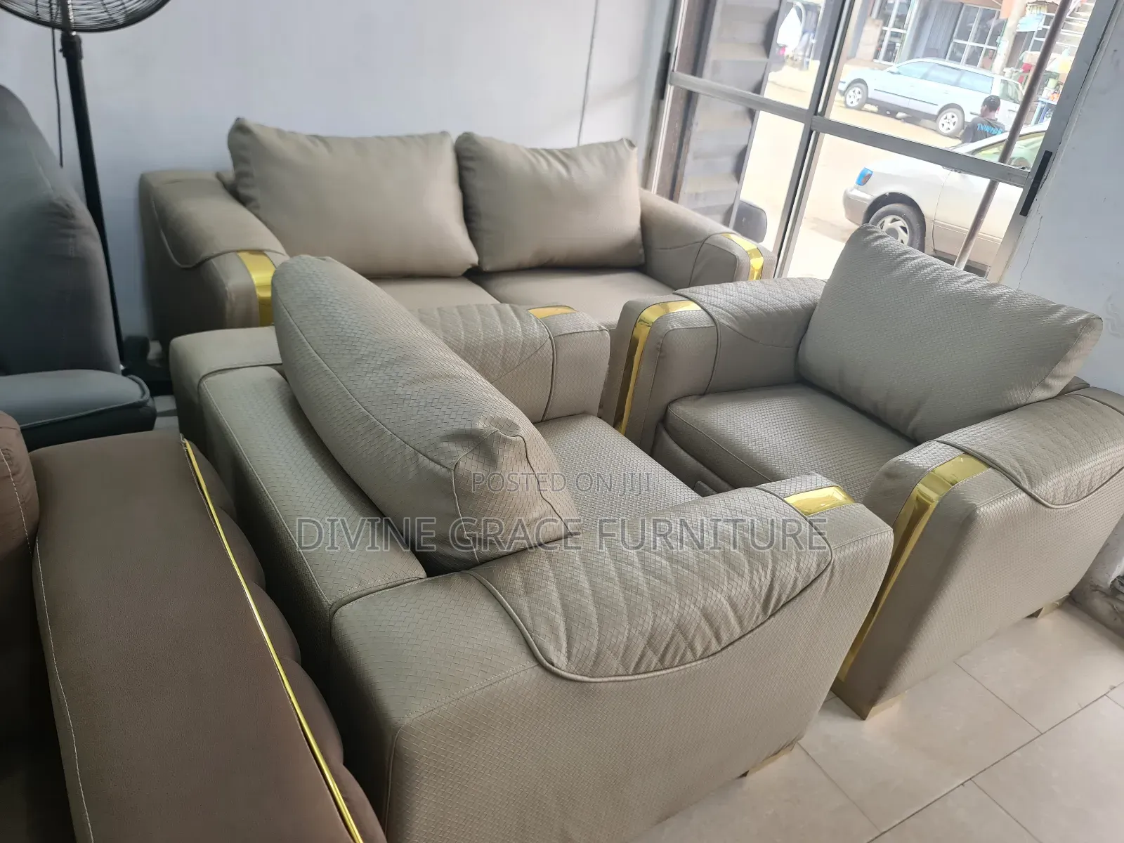 Contemporary Sofa Chair