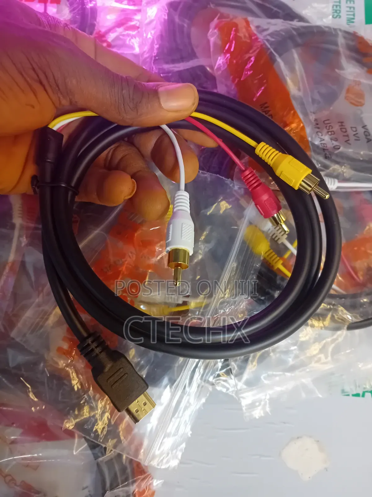 HDTV Cable. Hdmi to Av 1.5m Cable