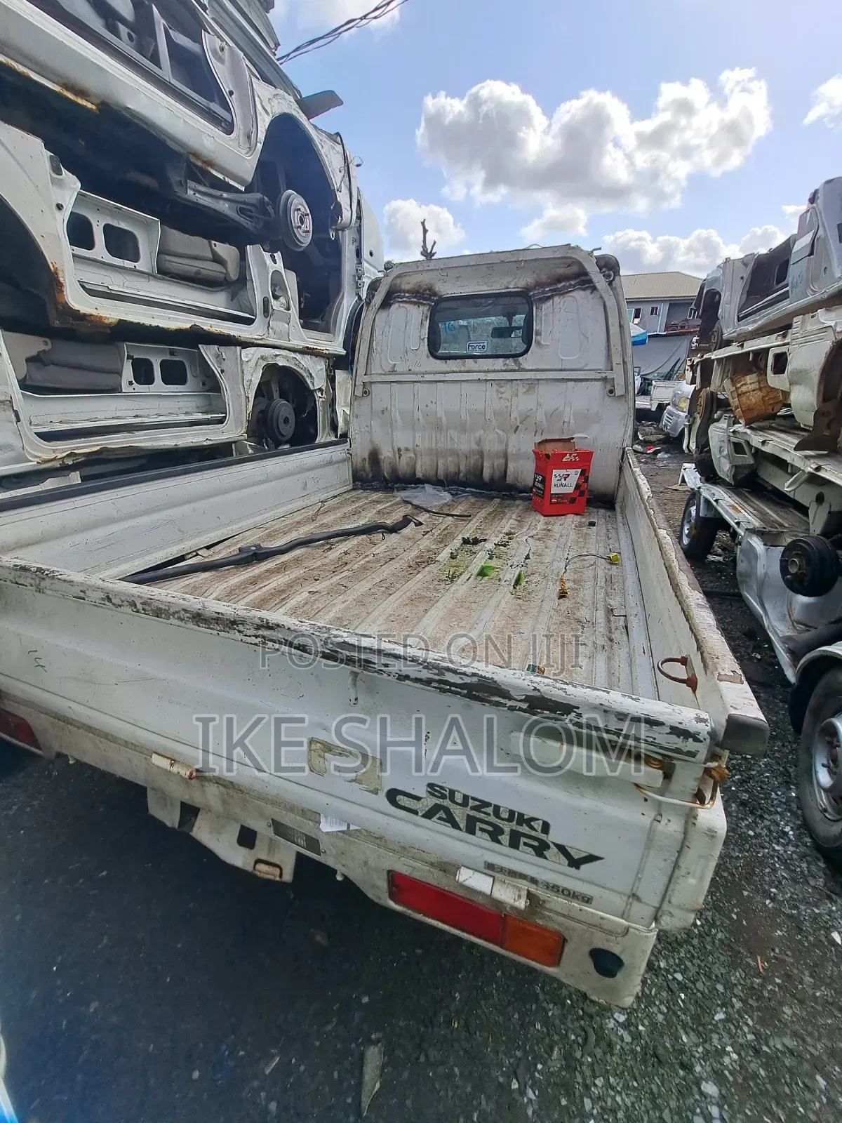 Suzuki Carry Pick-Up Truck