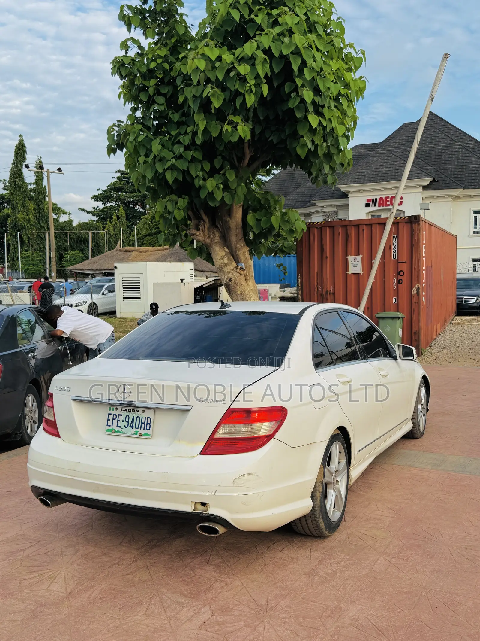 Mercedes-Benz C300 2011 White