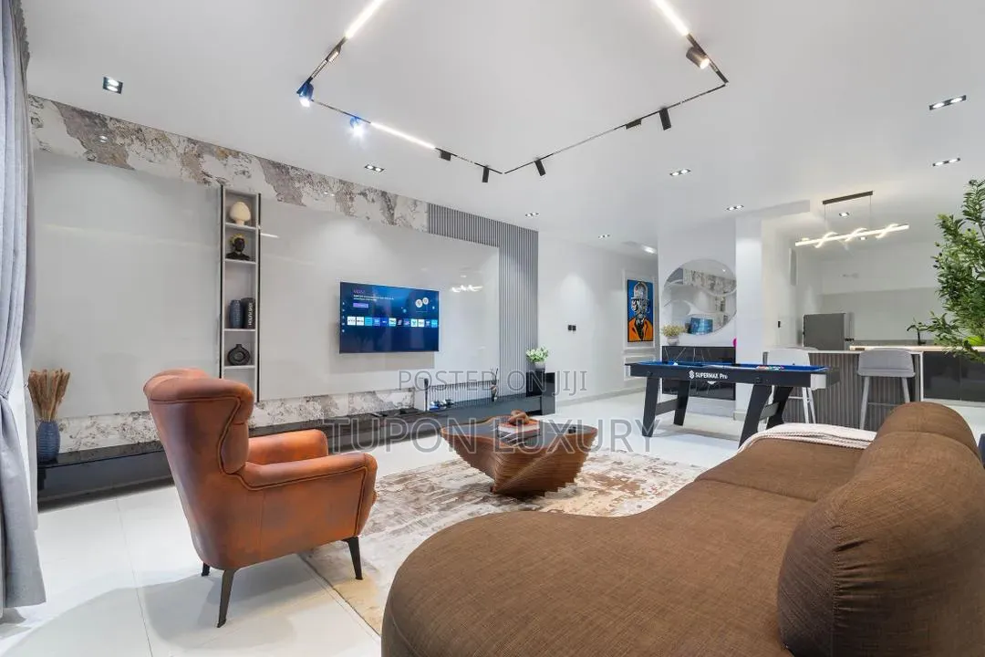 Luxury 2bedroom Apartment With Snooker, Pool and Ps5