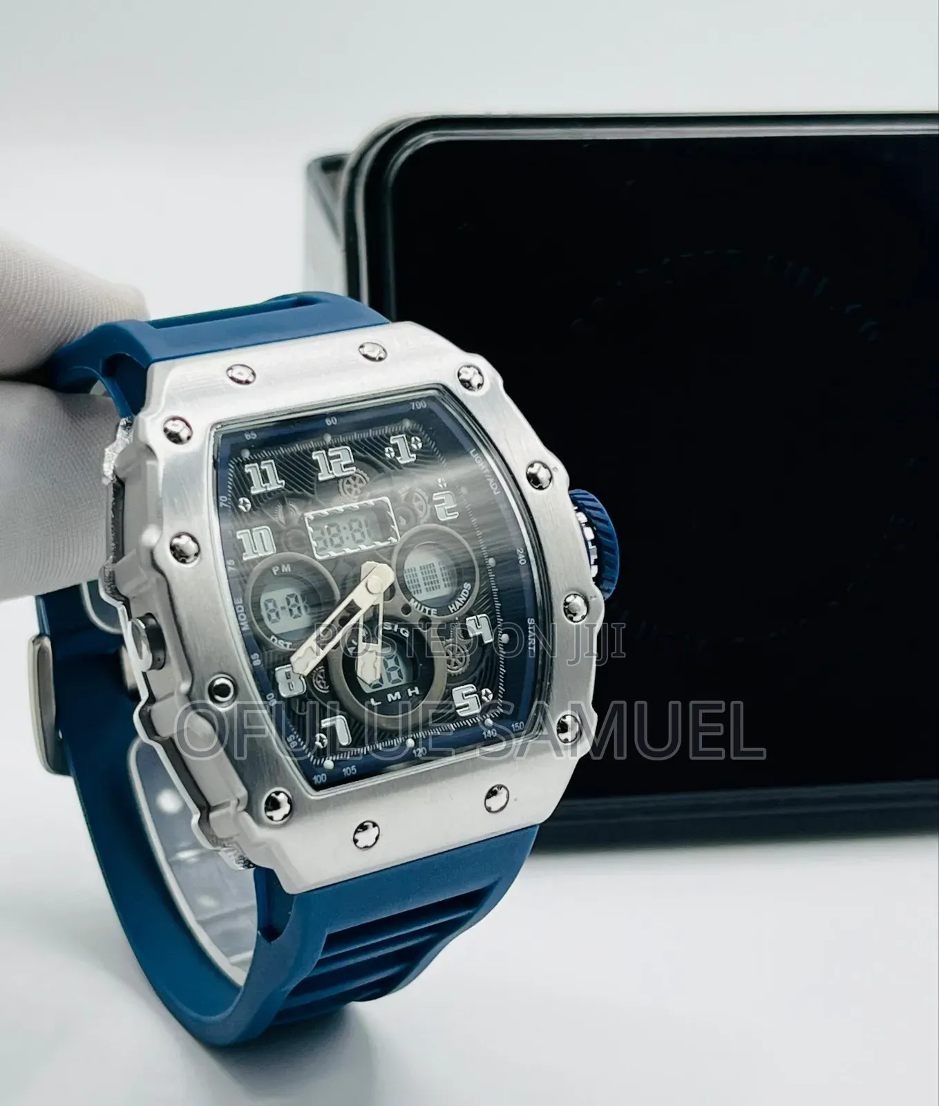 Osh Digital and Analogue Wristwatch