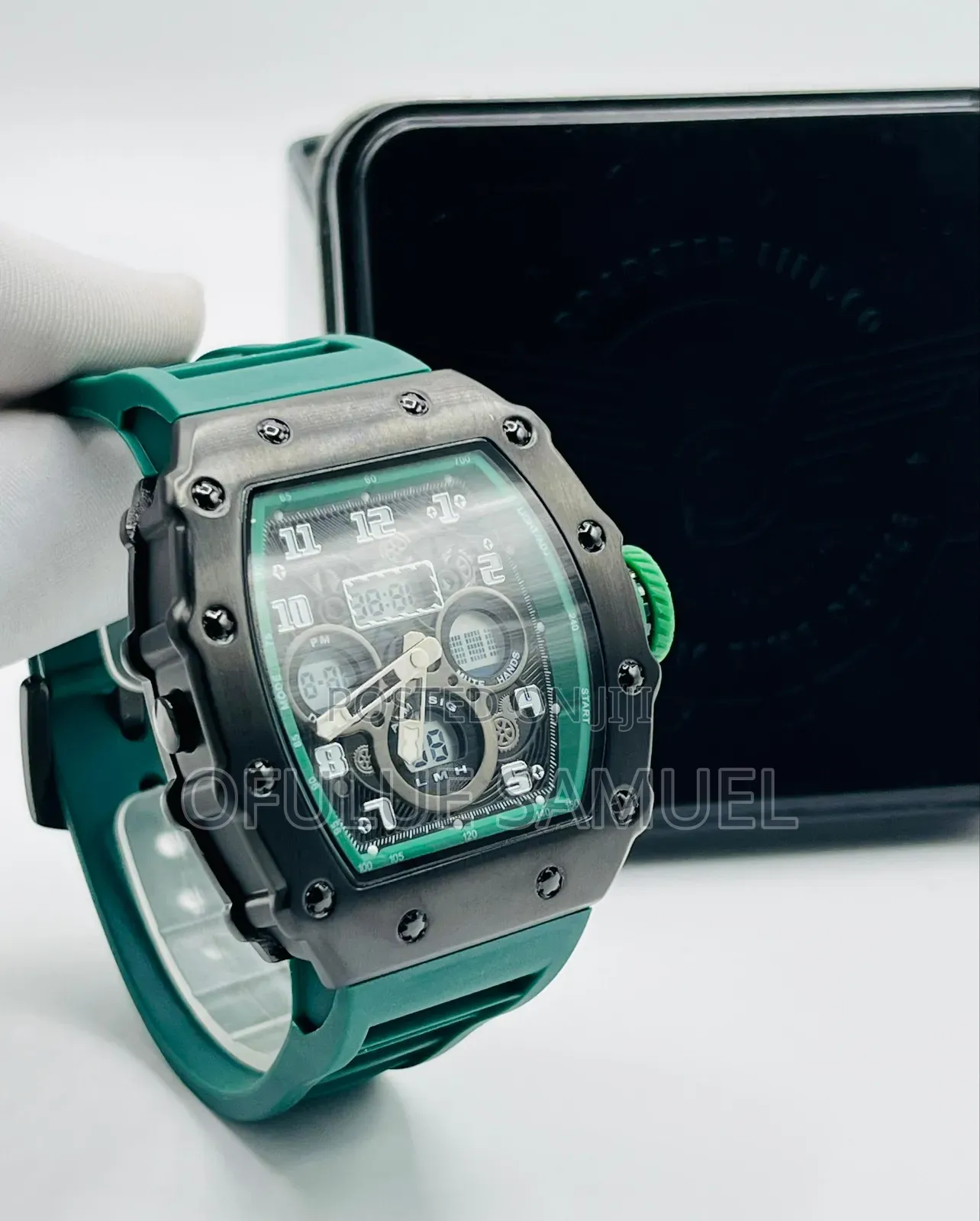 Osh Digital and Analogue Wristwatch