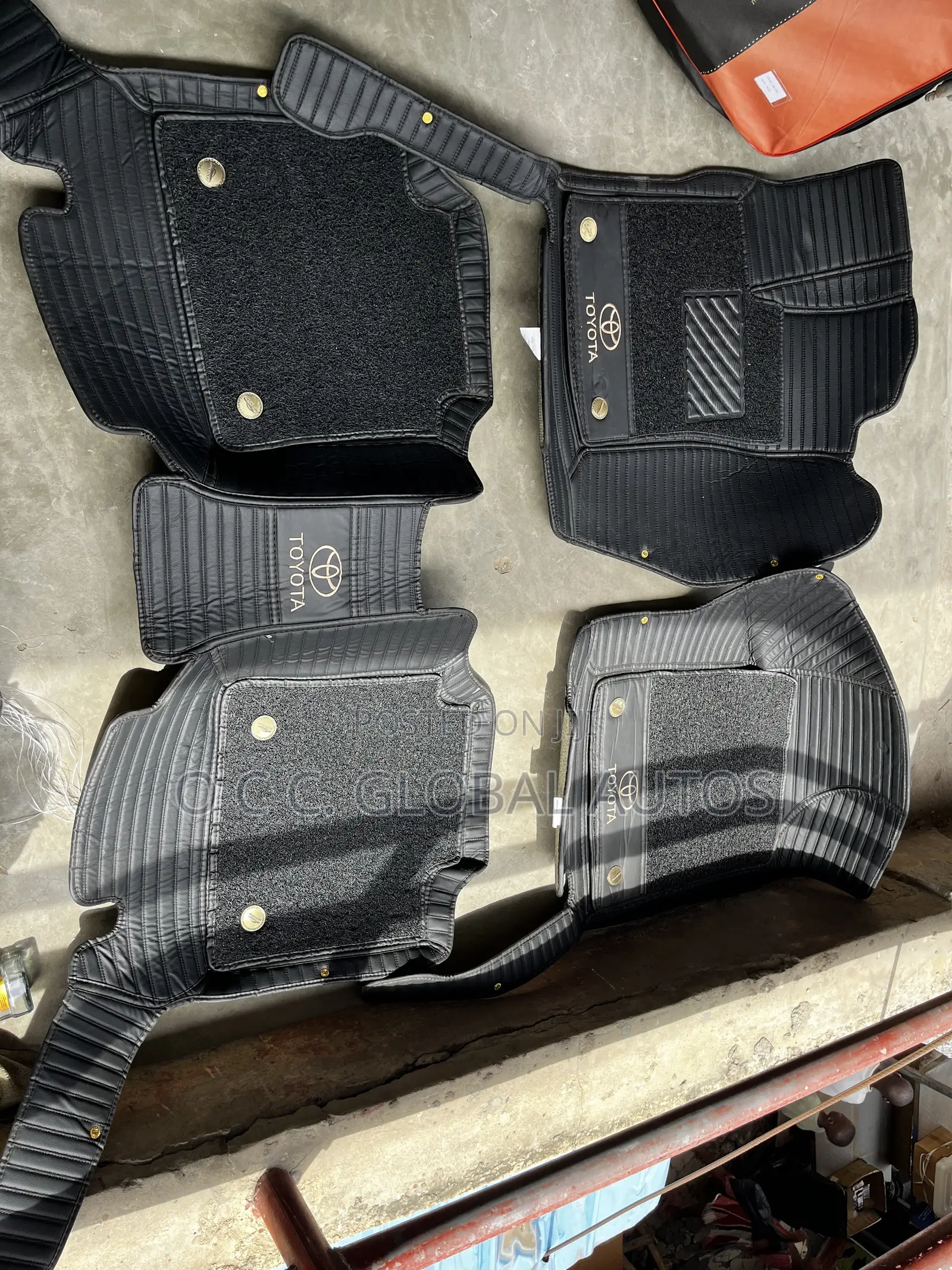 Original Seat Covers and Foot Matt for Toyota Venza 2010 to 2014 Model