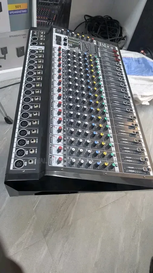 Yamaha 16channels Powered Mixer