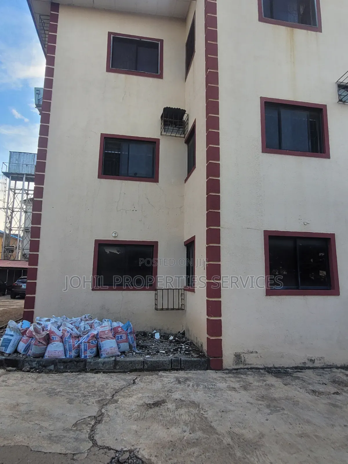 3bdrm Block of Flats in Mabushi for rent