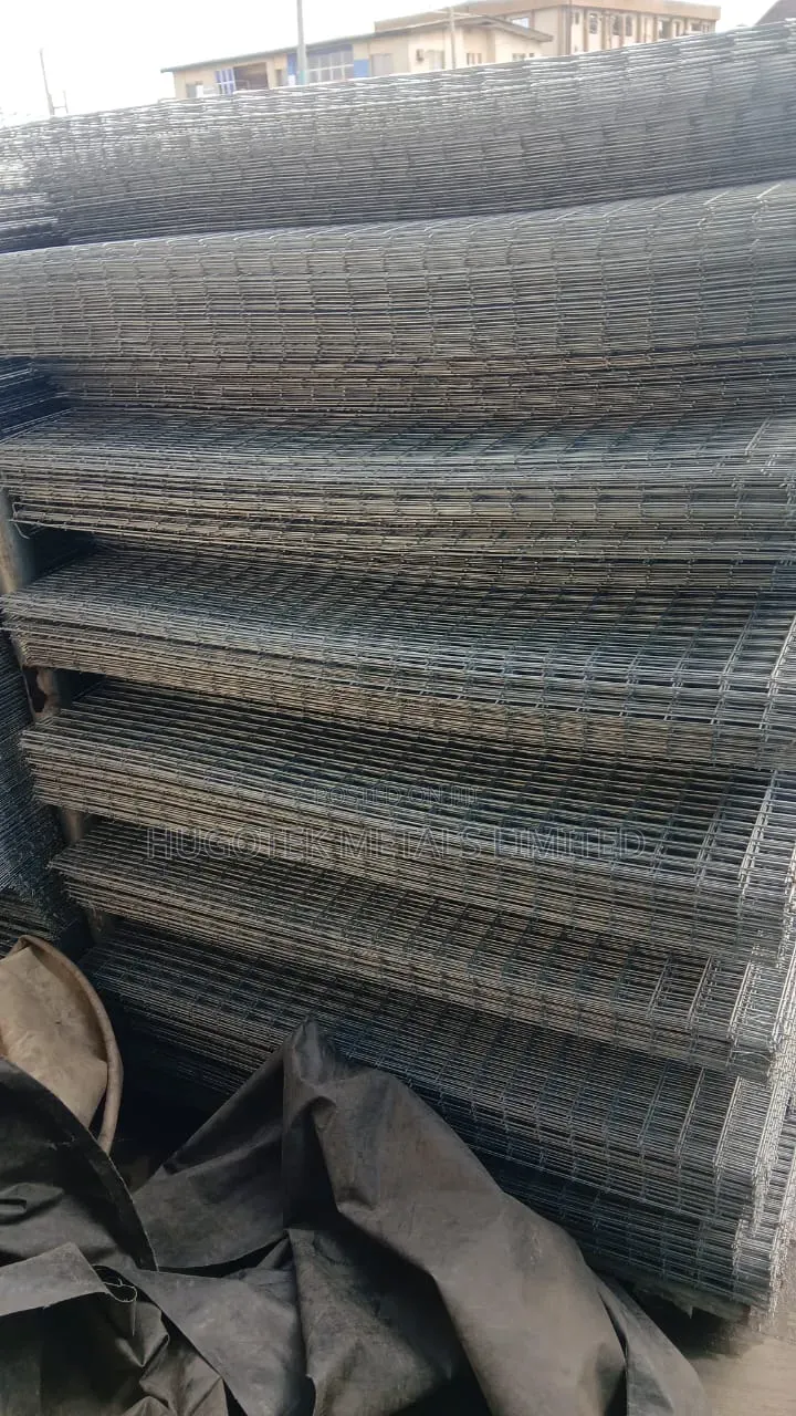 2x1 Galvanize Mesh Wire 4ft by 12 Ft