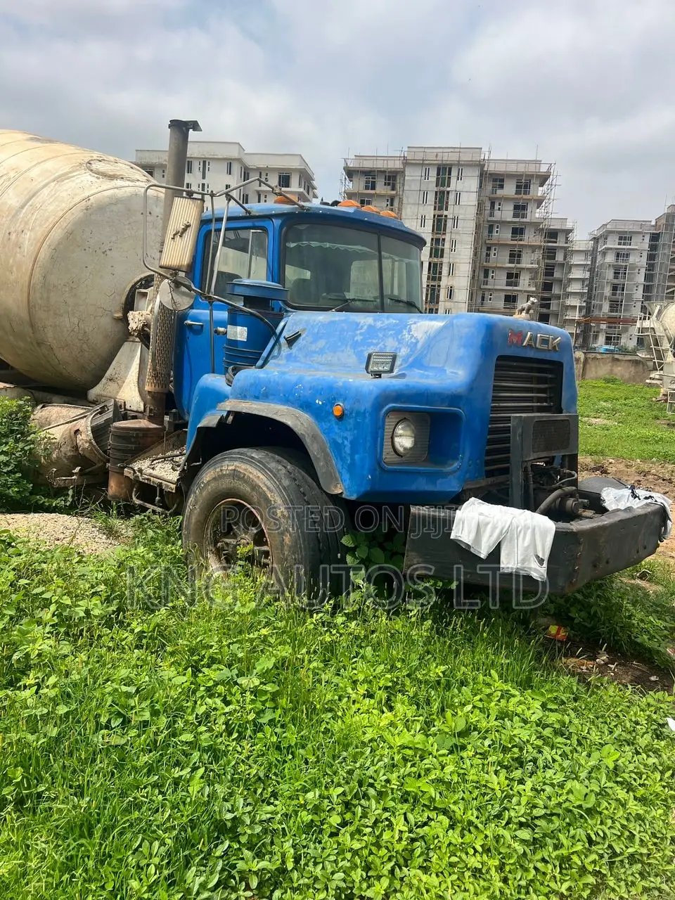 Mack Concrete Mixer
