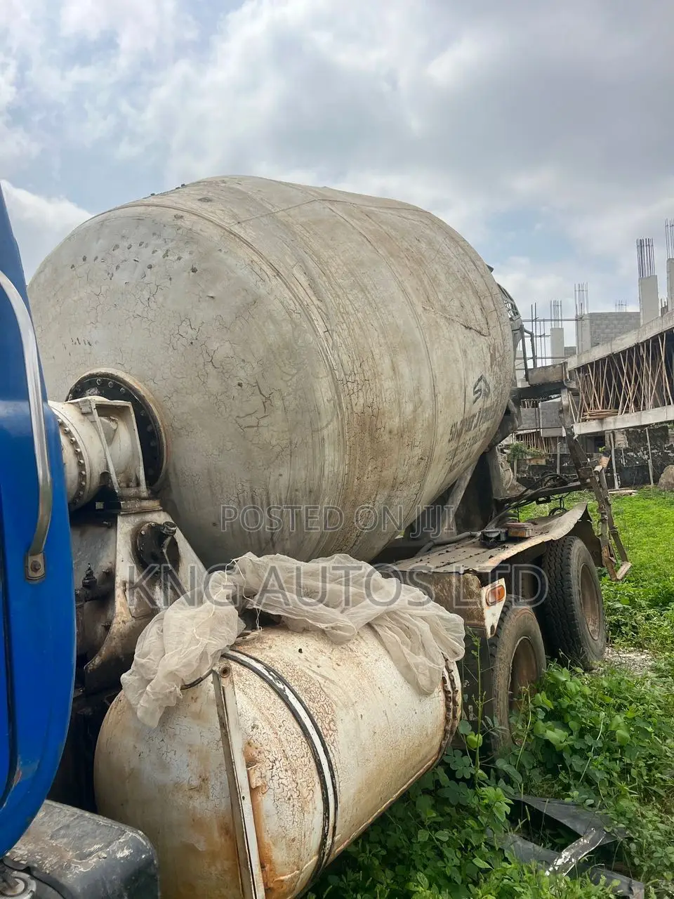Mack Concrete Mixer