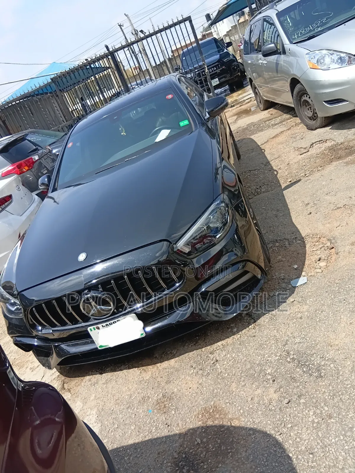 Mercedes-Benz E300 2018 Black