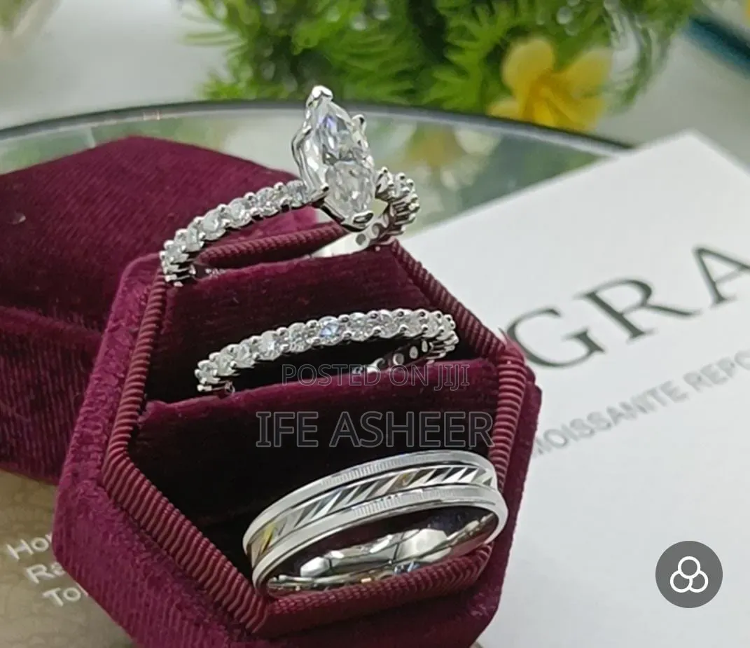 Couples Classic Set of Mossanite Diamond Stone Silver Wedding Ring 005