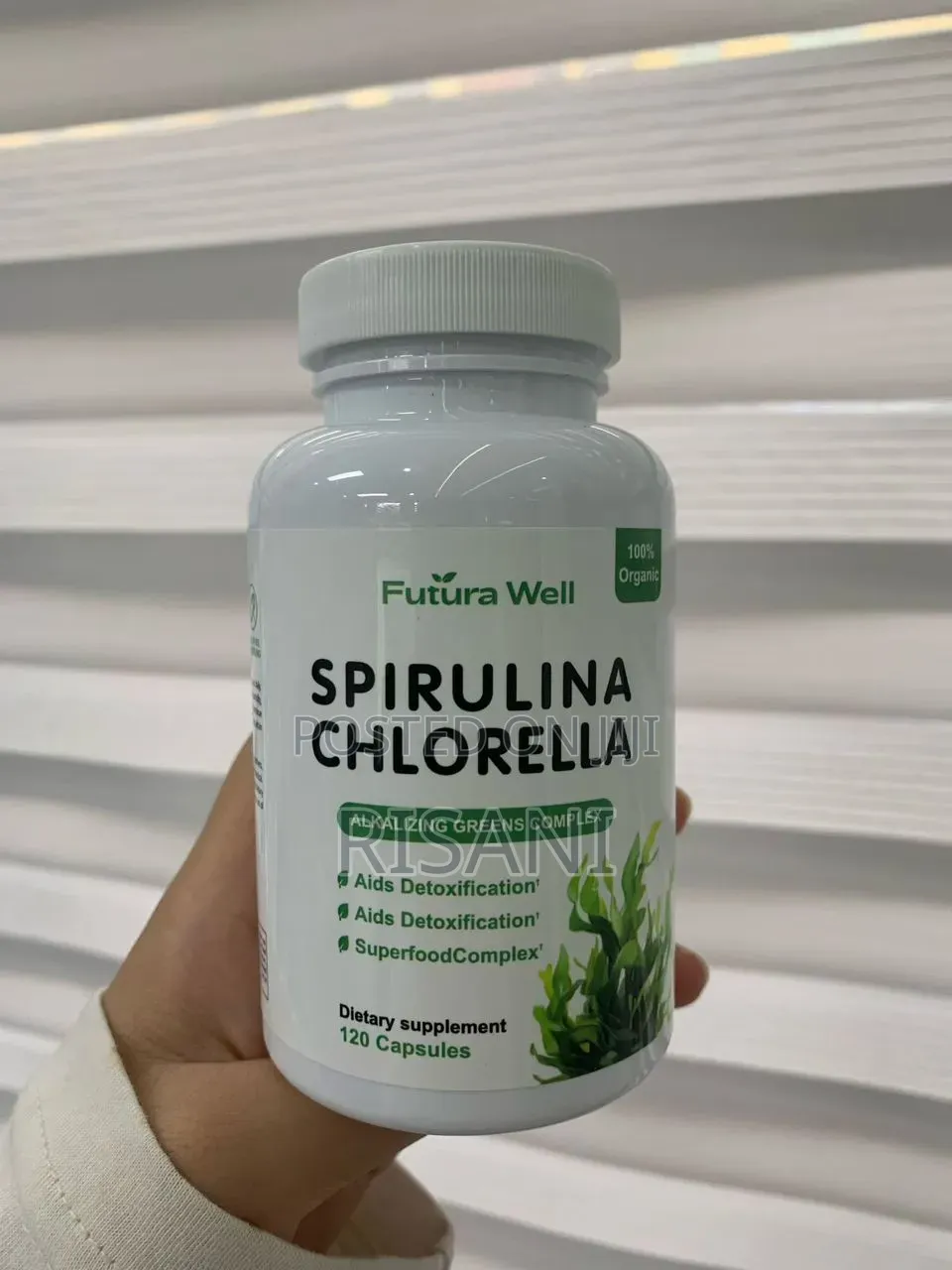 Spirullina and Chlorella Supergreen Food Complex by 120 Capsules