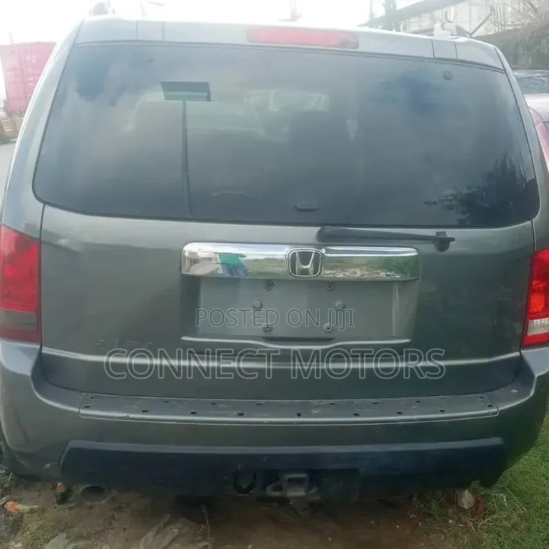 Honda Pilot 2010 Gray