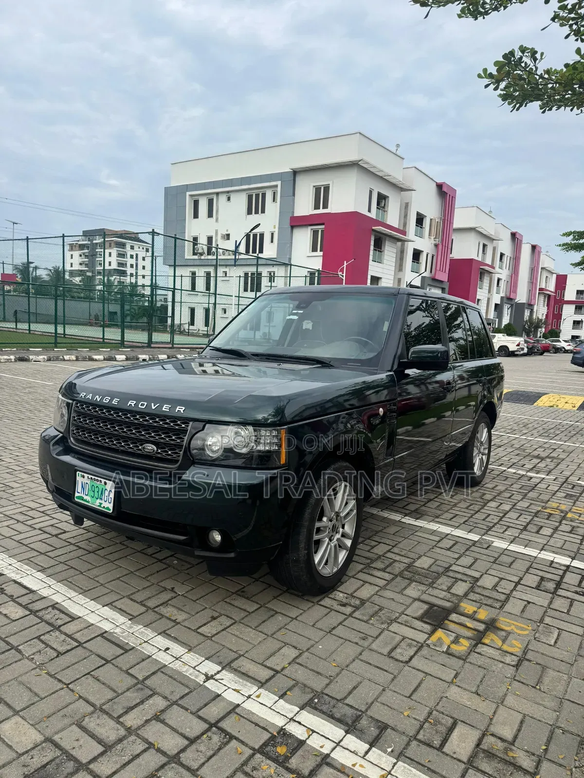Land Rover Range Rover Vogue 2012 Black
