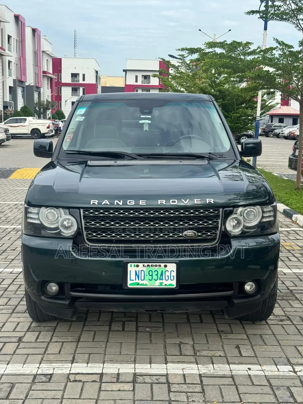 Land Rover Range Rover Vogue 2012 Black