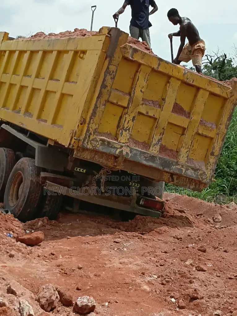 30tons of Sharp Sand and Plaster Sand