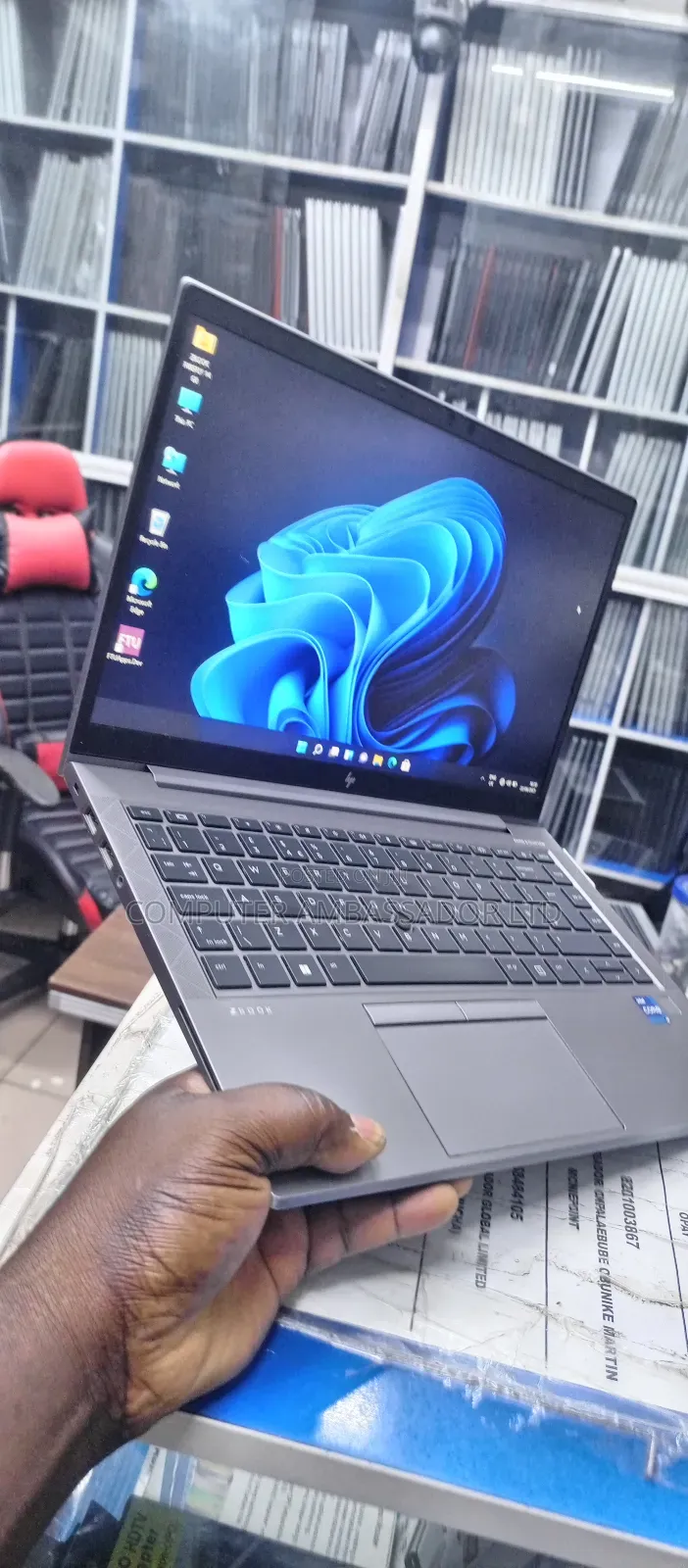 Laptop HP ZBook Firefly G8 16GB Intel Core i7 SSD 512GB