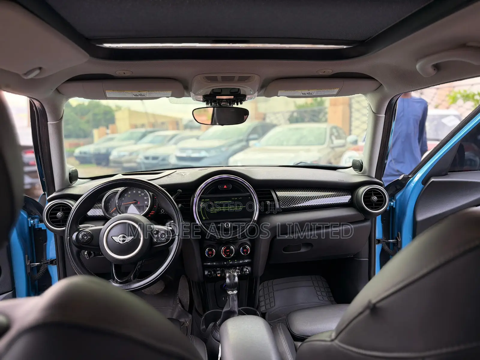 Mini Cooper 2016 Blue