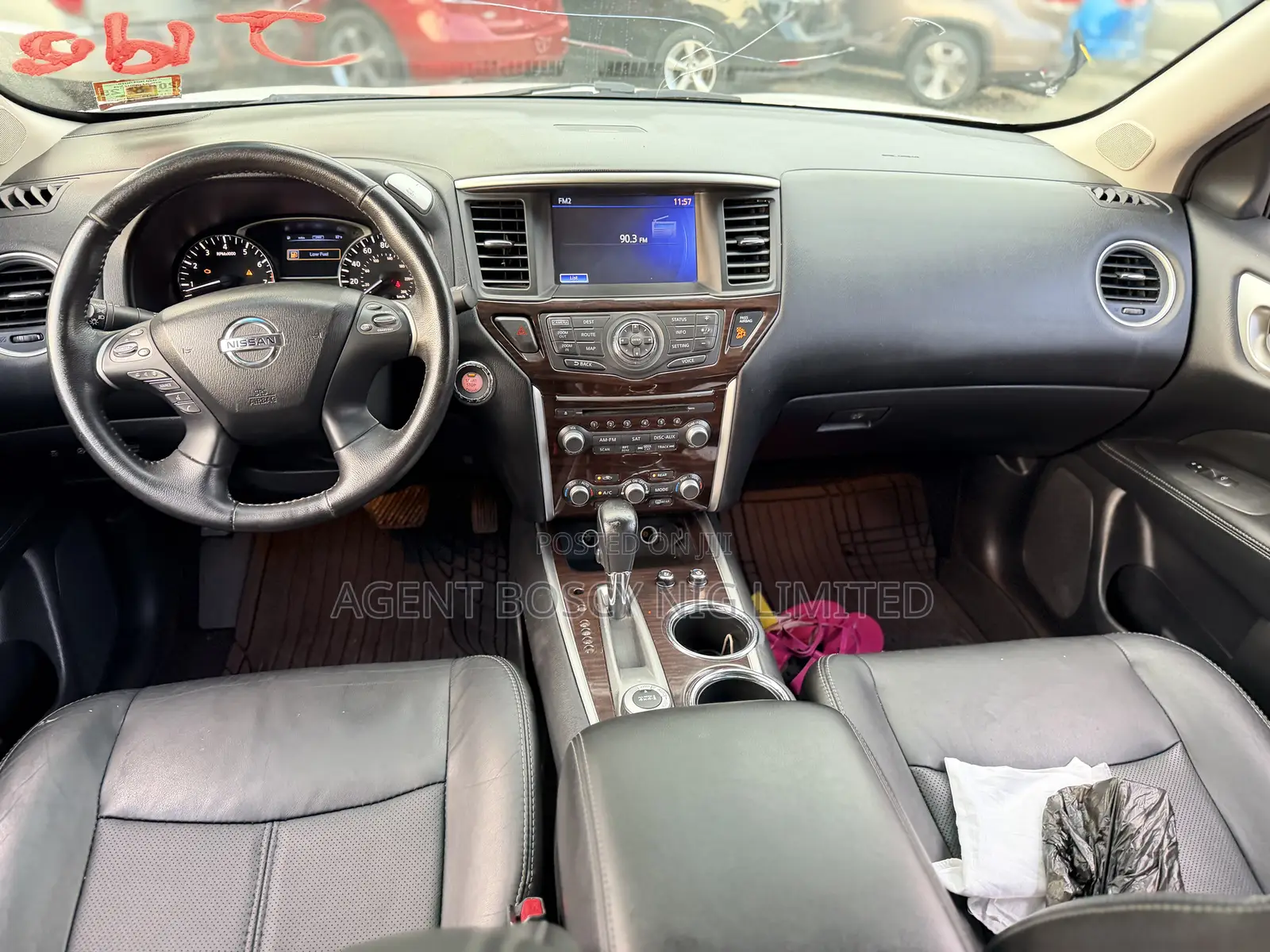 Nissan Pathfinder Platinum 4dr SUV 4WD (3.5L 6cyl CVT) 2014 White