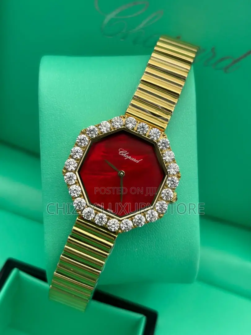 Chopard Quality Luxury Ladies Chain Strap Wristwatch