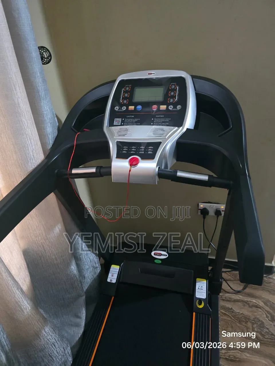 Big 2.5hp Pro Tech Treadmill With 130kg User Weight, Incline