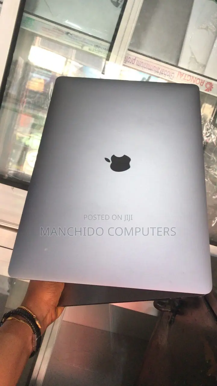Laptop Apple MacBook Pro 2019 64GB Intel Core i9 SSD 2T