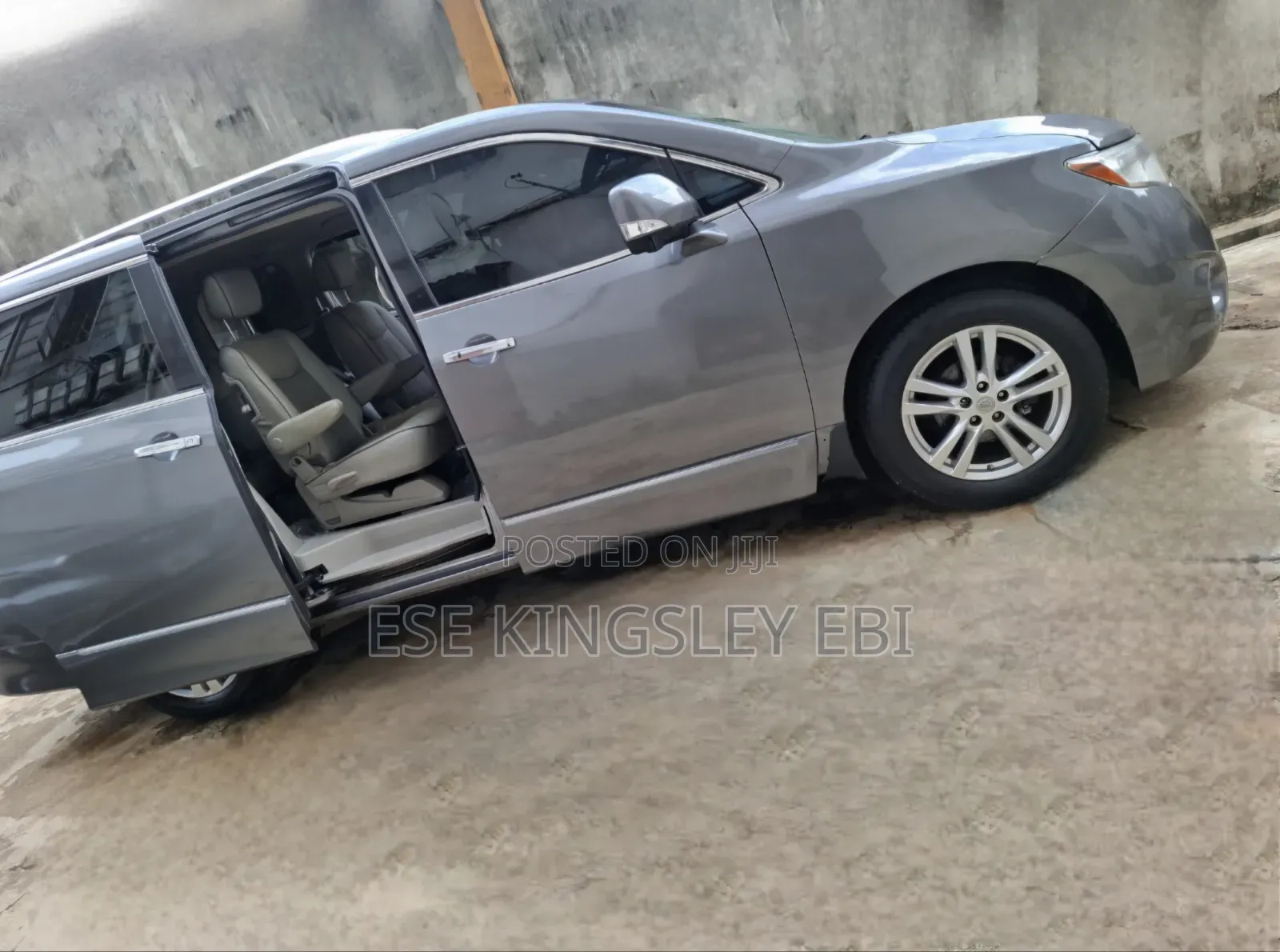 Nissan Quest 2014 Gray