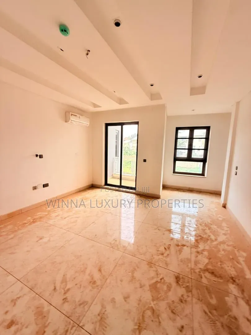 5bdrm Townhouse/Terrace in Wuse 2 for sale