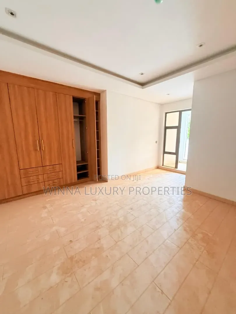 5bdrm Townhouse/Terrace in Wuse 2 for sale