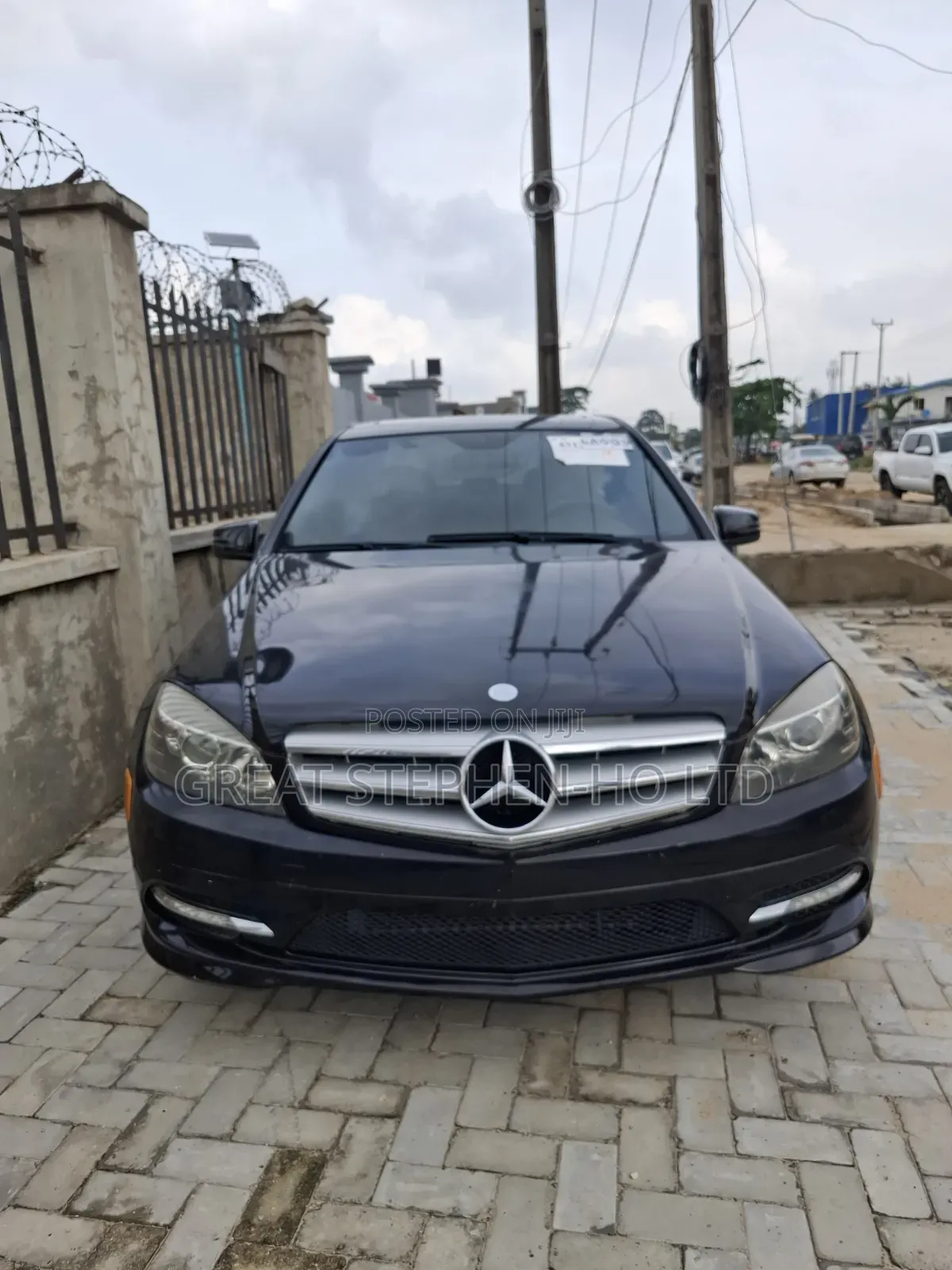 Mercedes-Benz C300 2011 Black