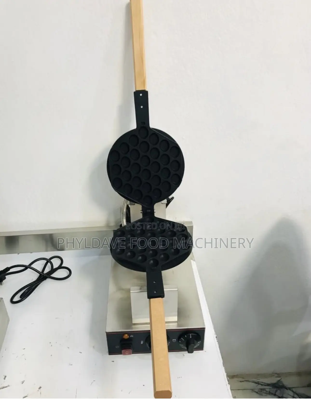 Single Egg Bubble Waffle Maker