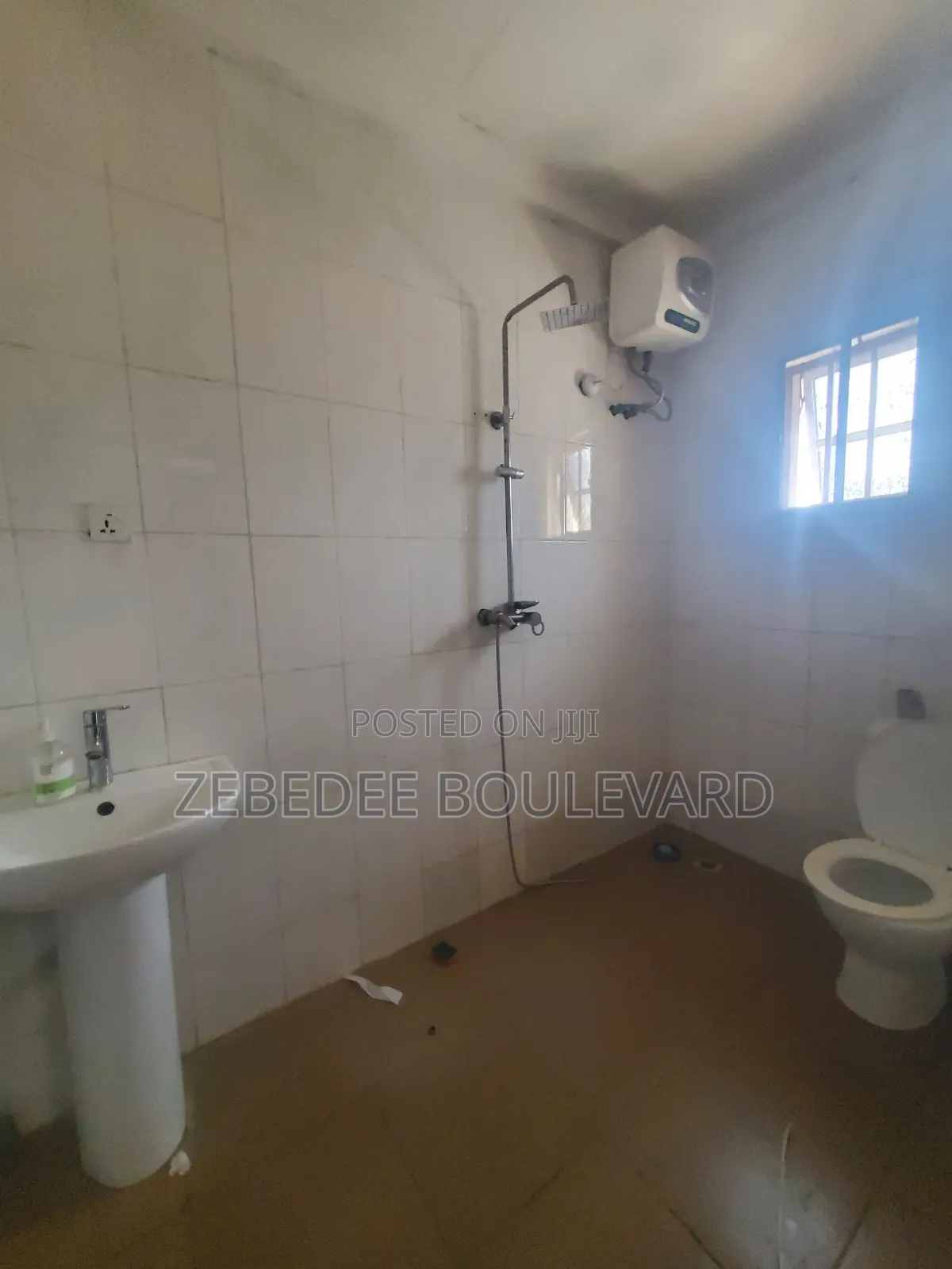 2bdrm Block of Flats in Durumi for rent
