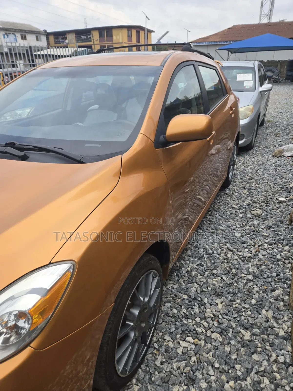 Toyota Matrix 2010 Gold
