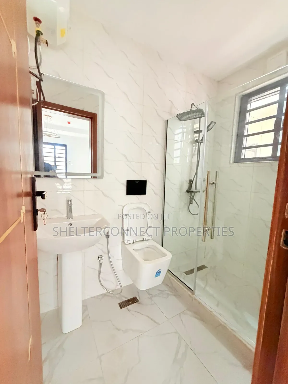 5bdrm Duplex in Omole Phase 1 for sale