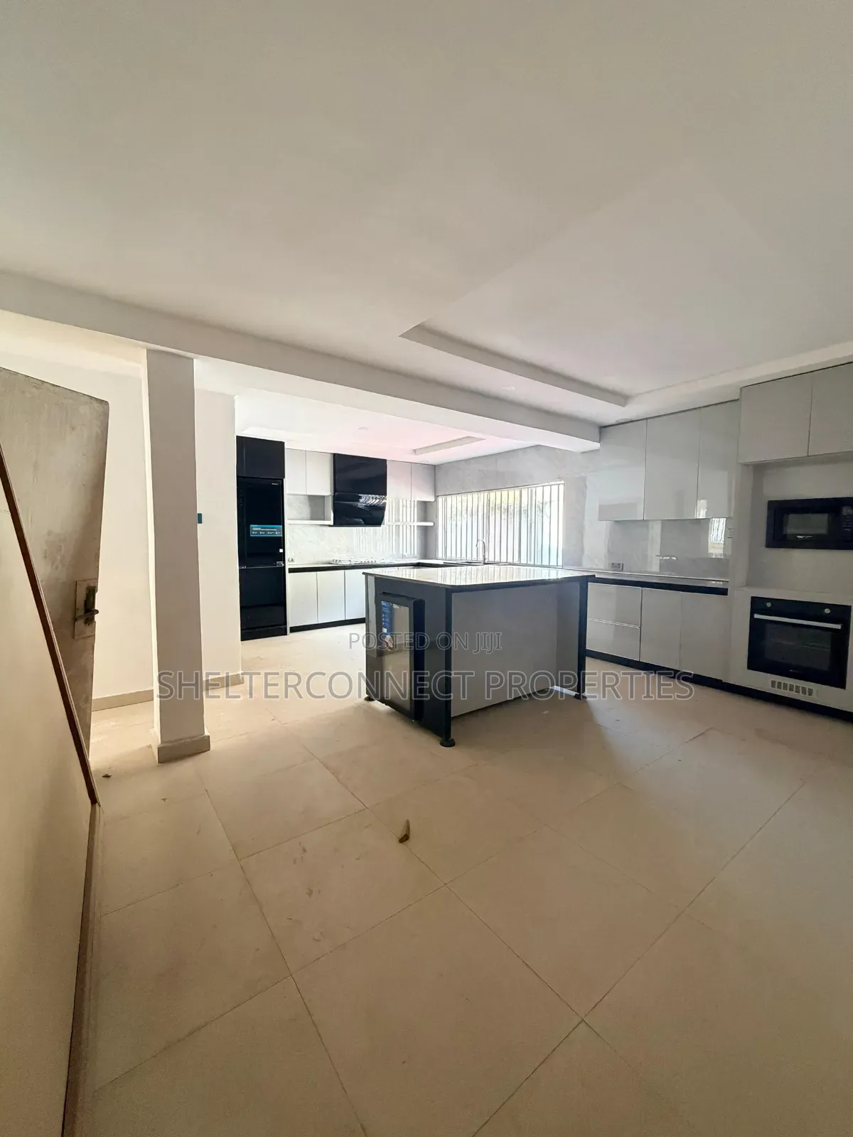 5bdrm Duplex in LSDPC Maryland Estate for sale