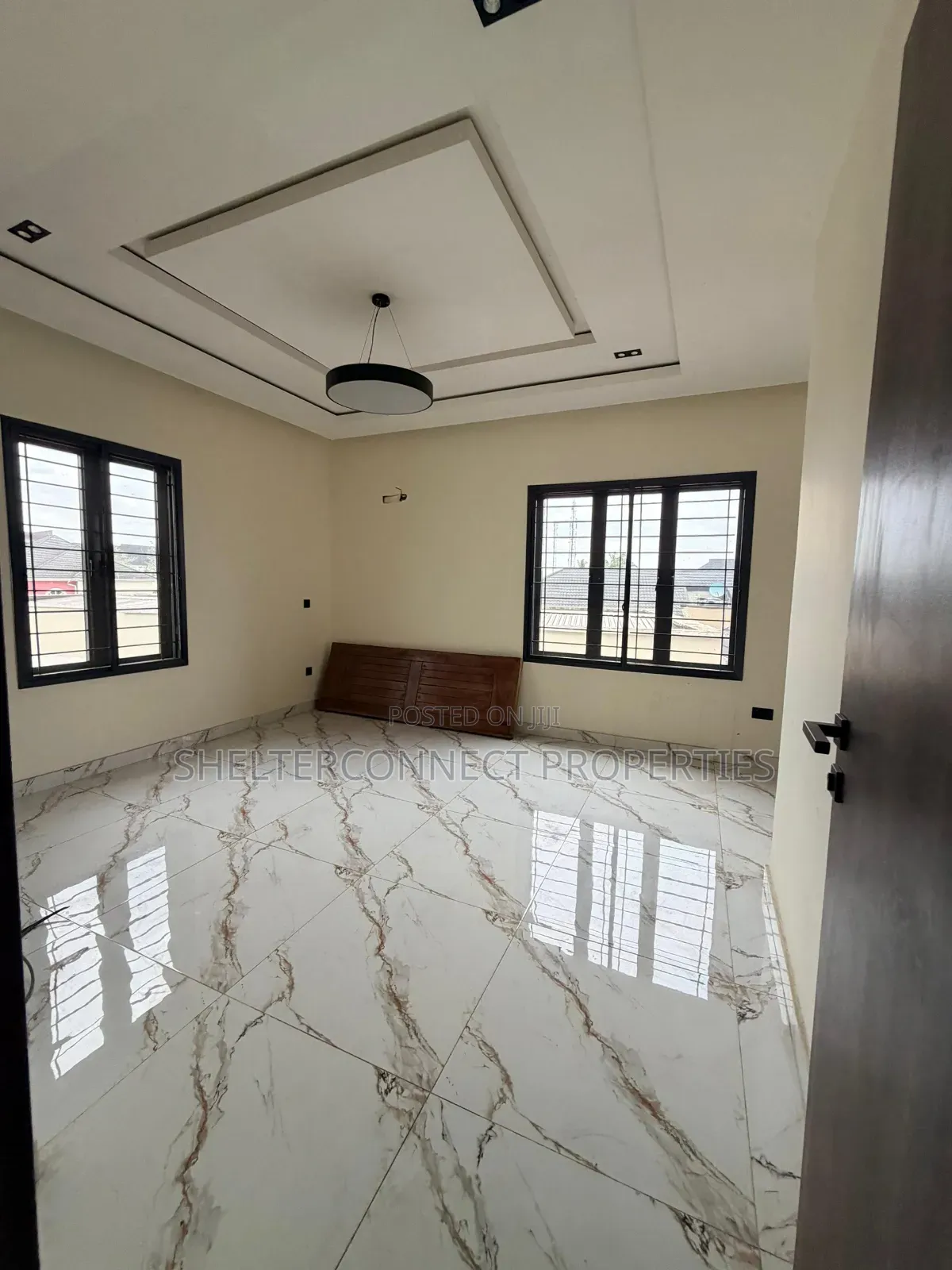 4bdrm Duplex in GRA Phase 1 for sale