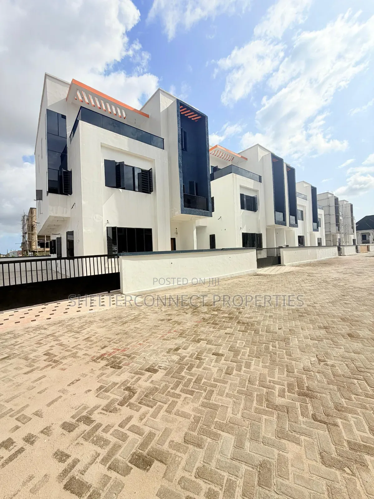 4bdrm Duplex in Ibeshe / Amuwo-Odofin for sale