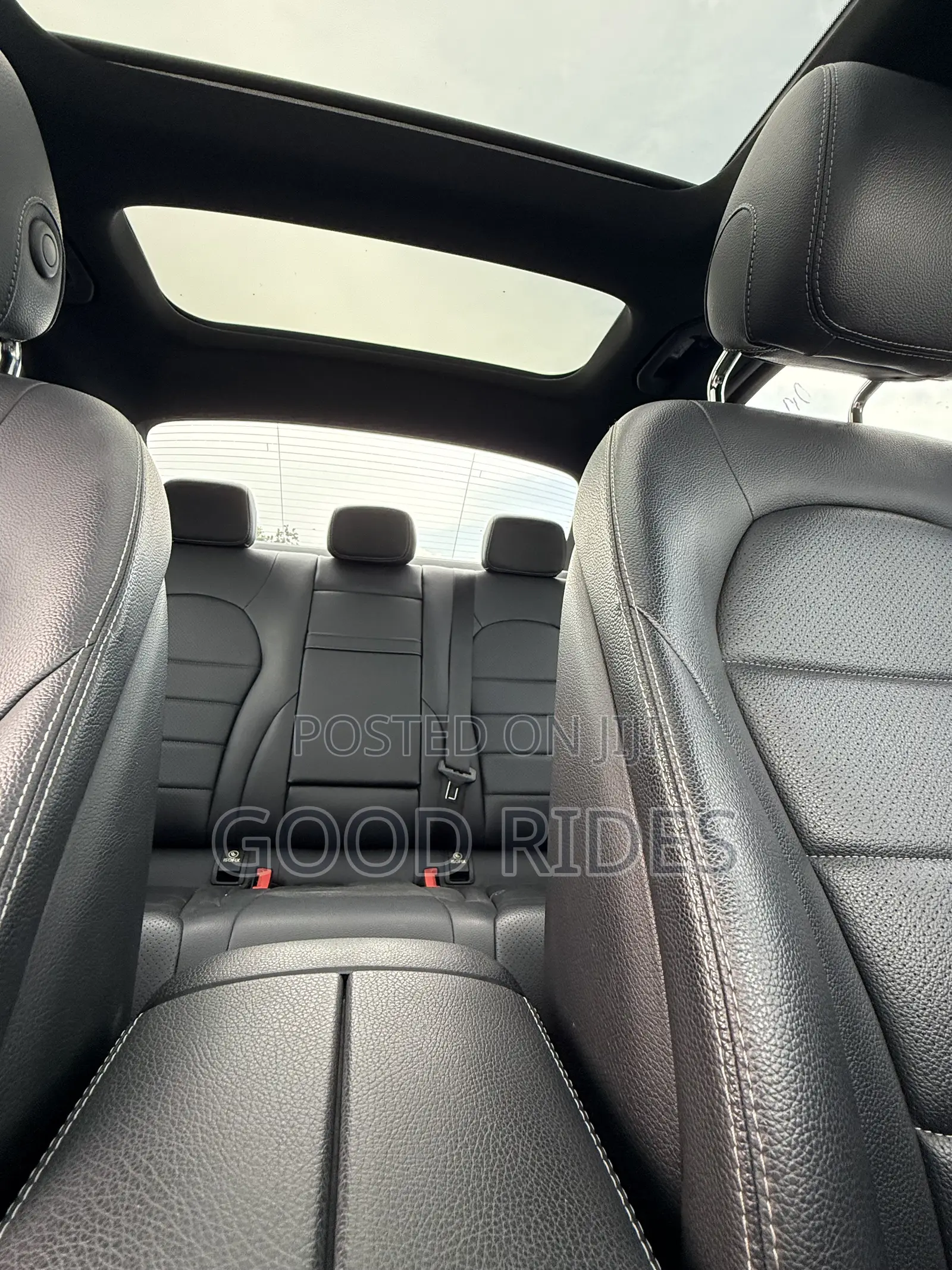Mercedes-Benz C300 2020 Black