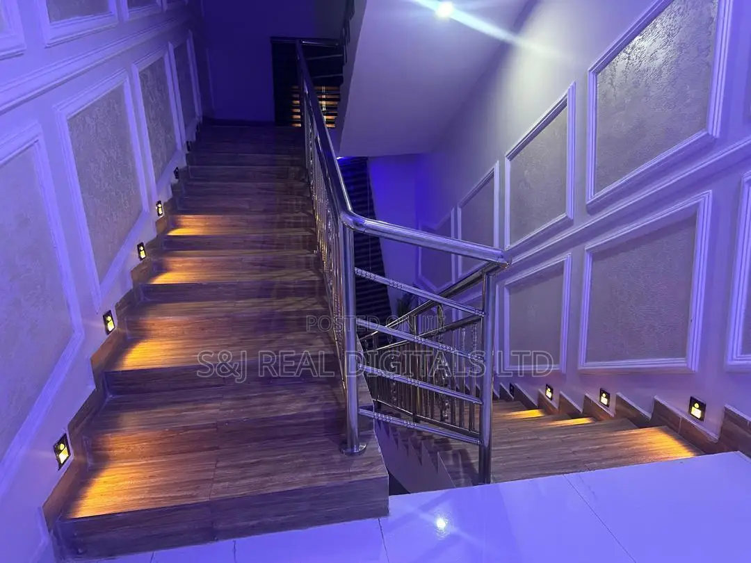 Furnished 6bdrm Duplex in Idu for sale