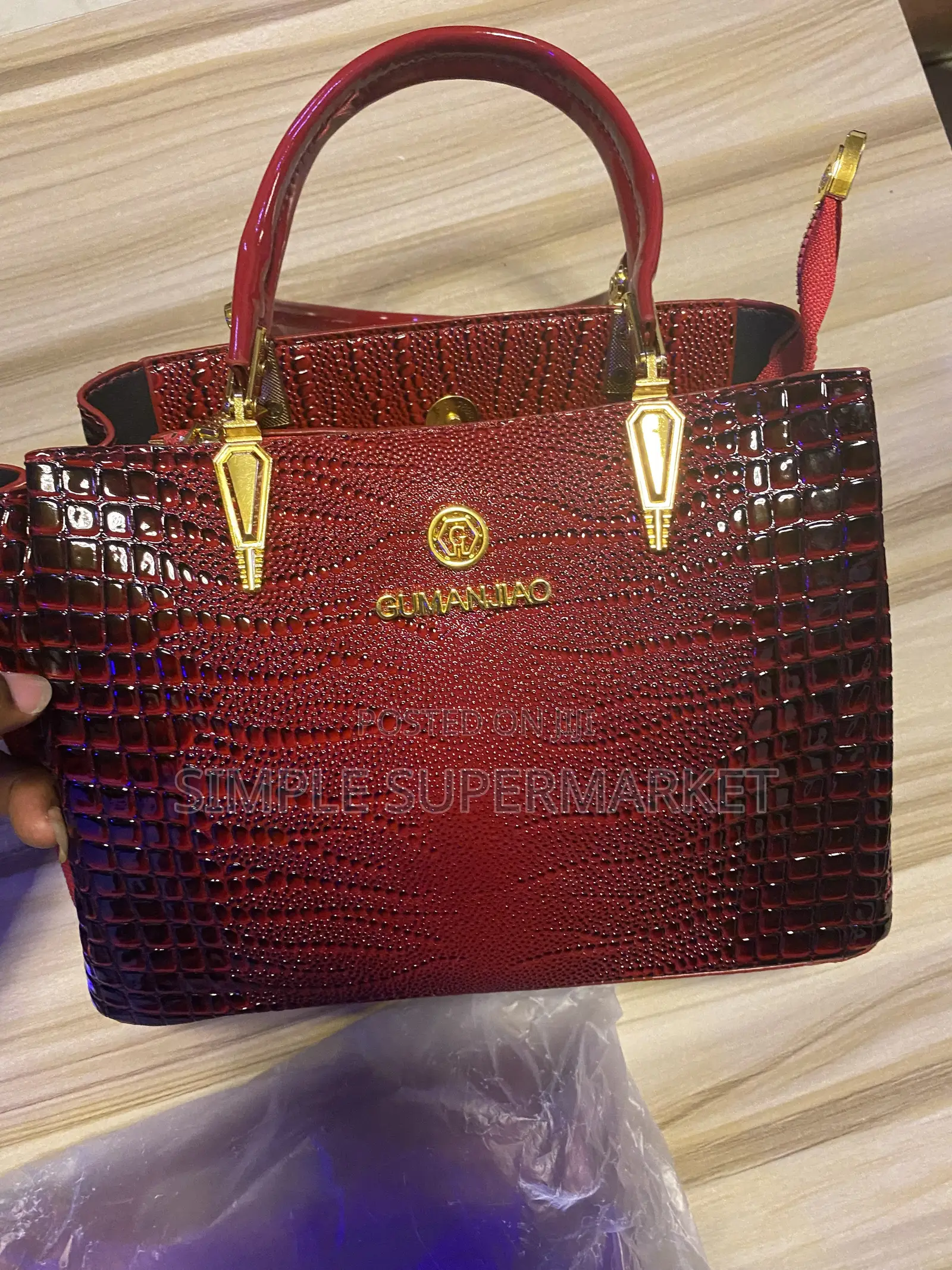 Classic Fashionable Hand Bag