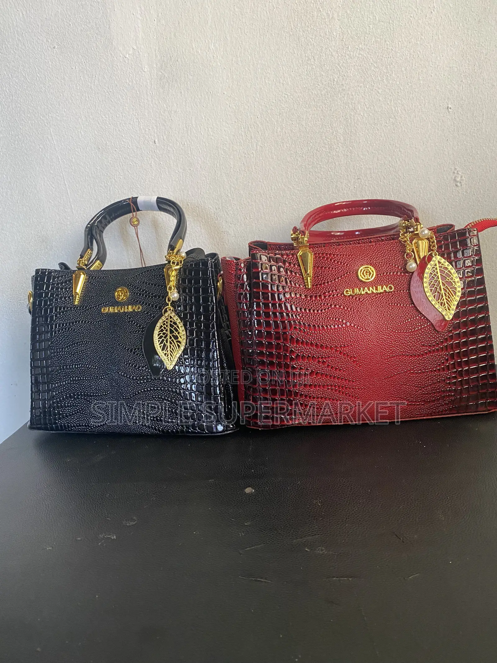 Classic Fashionable Hand Bag