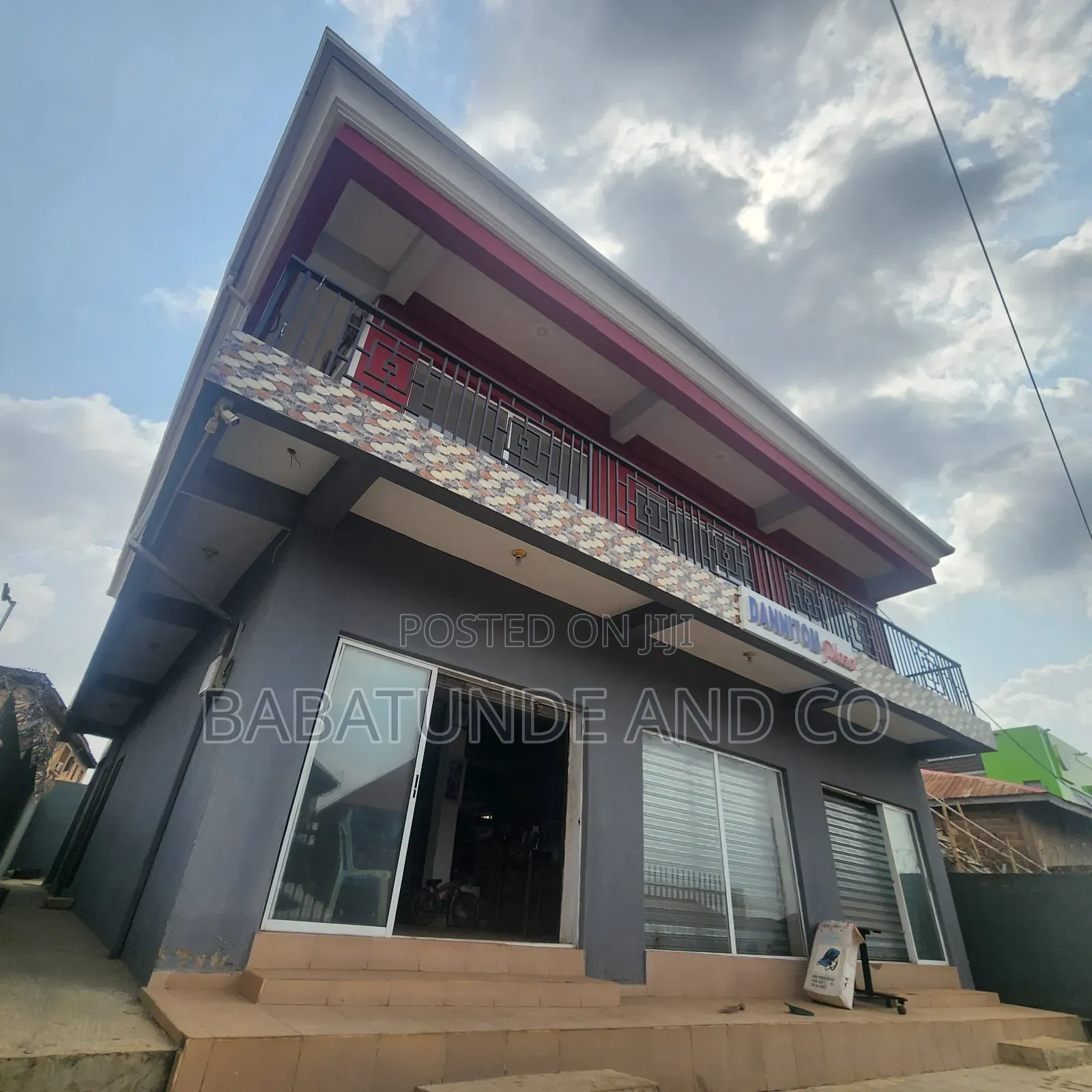A Well Built Complex at Aliwo, Gate Ibadan