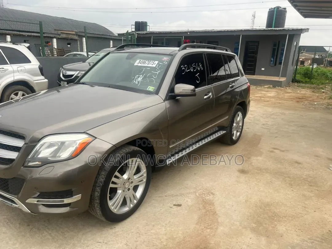 Mercedes-Benz GLK-Class 2014 Brown